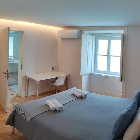 Suite In Cozy Apartment In Chiado In Shared House Lisboa المظهر الخارجي الصورة