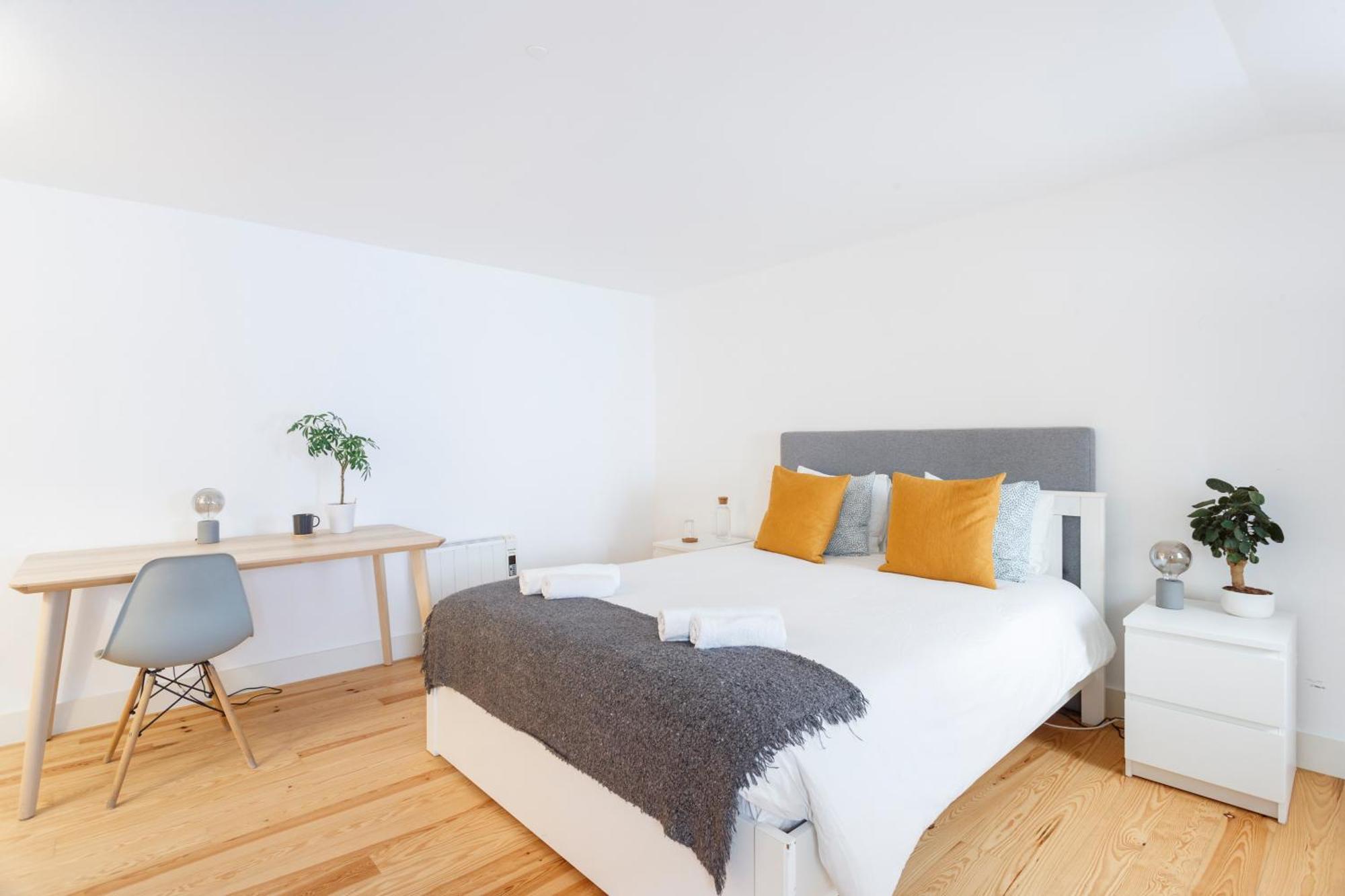 Suite In Cozy Apartment In Chiado In Shared House Lisboa المظهر الخارجي الصورة