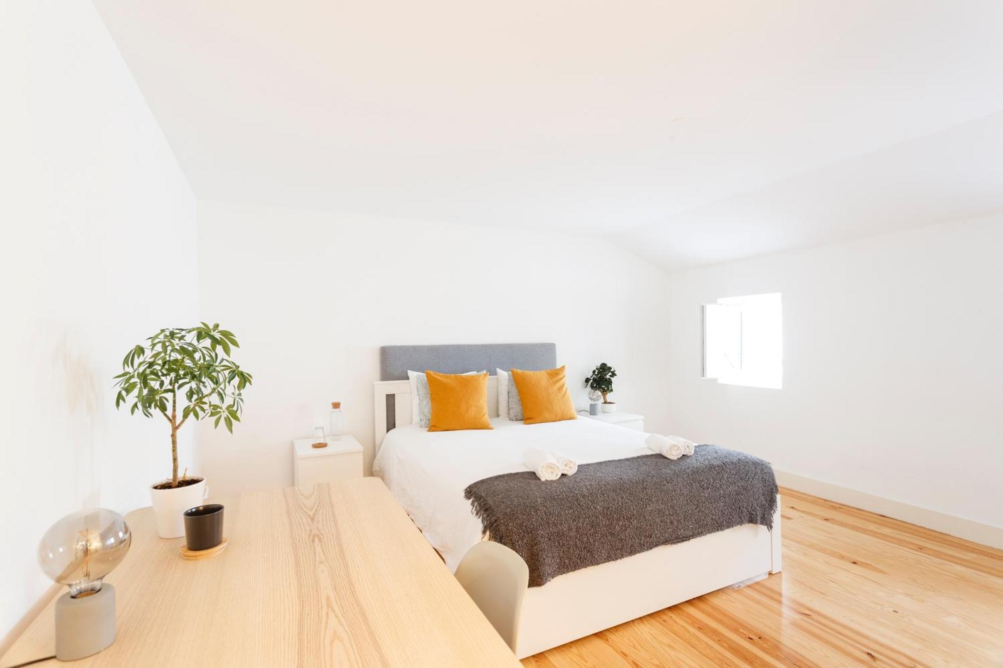 Suite In Cozy Apartment In Chiado In Shared House Lisboa المظهر الخارجي الصورة