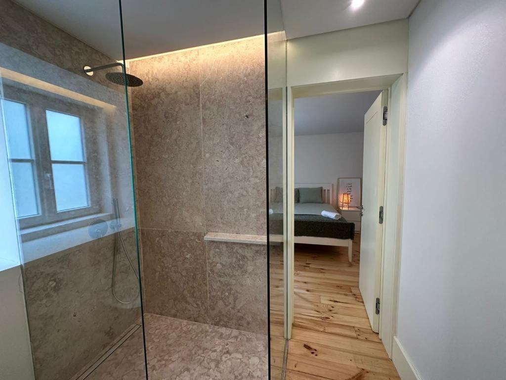 Suite In Cozy Apartment In Chiado In Shared House Lisboa المظهر الخارجي الصورة